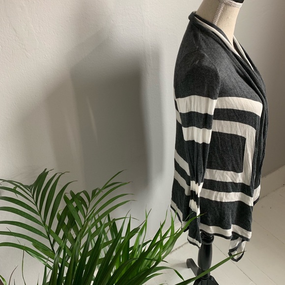 INC | Classy Flowy Grey & White Cardigan #00017 - Picture 4 of 7